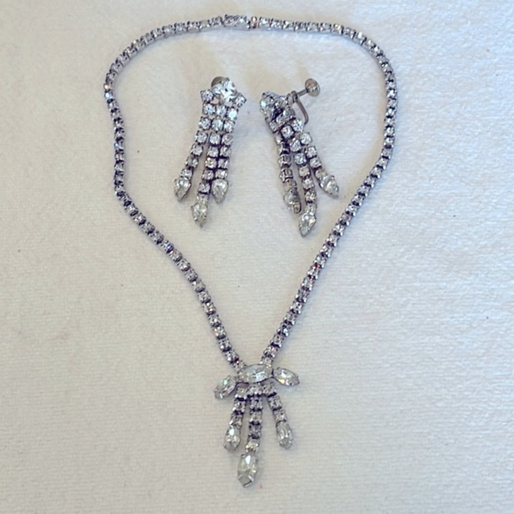 Rhinestone faceted crystal vintage screw back clip on set necklace earrings
